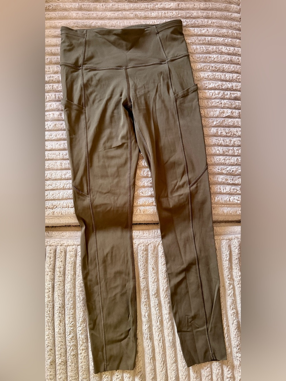 Olive High-Waist Lululemon Leggings with Side Pockets